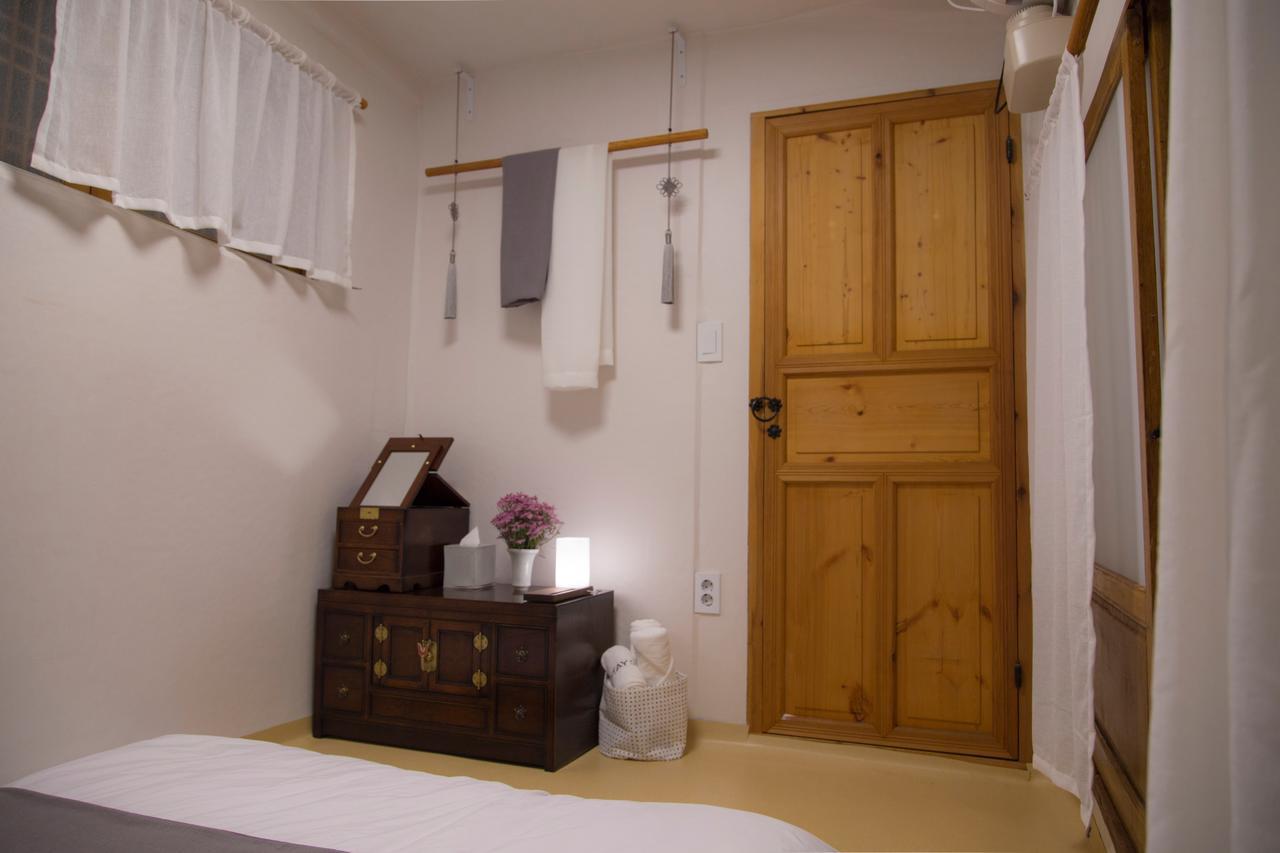 Stay 256 Hanok Guest House โซล ภายนอก รูปภาพ